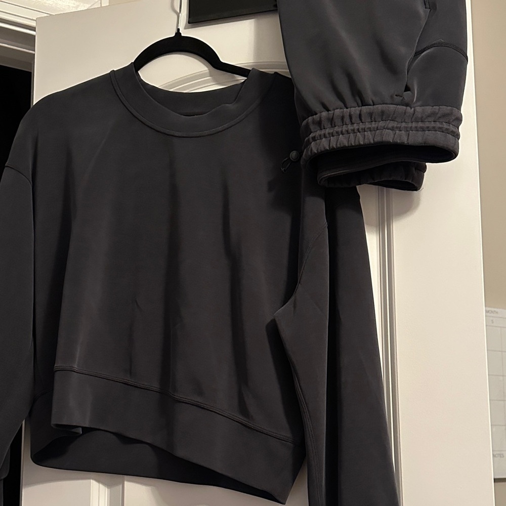 Lululemon Softstreme Black Sweatshirt and Joggers Set